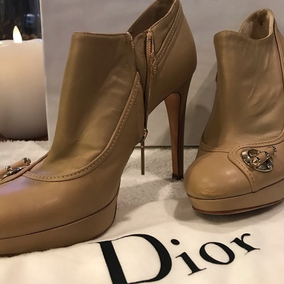 High heels booties - Picture 4 of 13